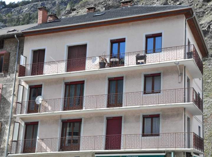 Service de fabrication de fenêtres Modane